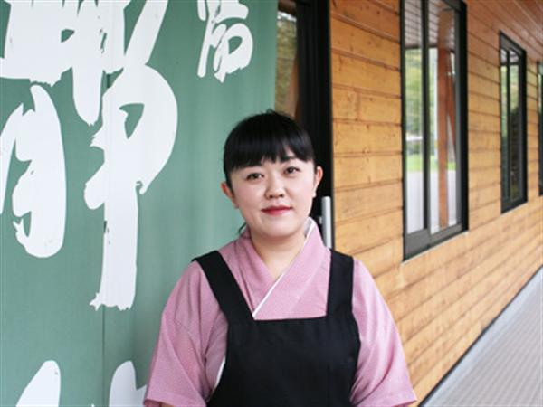 3代目、若女将 3代目、若女将