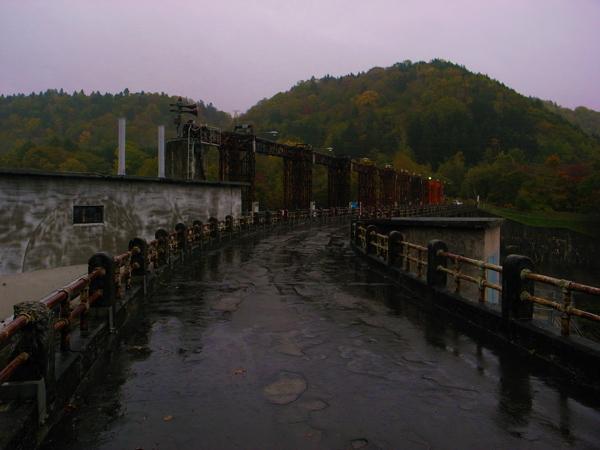 清水沢ダム上道路 清水沢ダム上道路