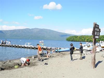 屈斜湖畔の「砂湯」