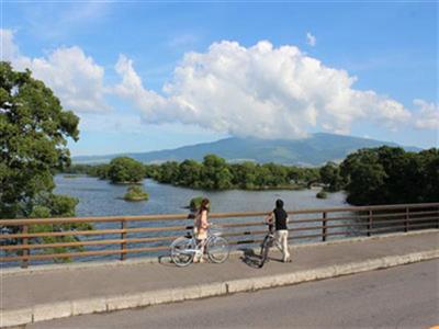 大沼湖畔をサイクリング
