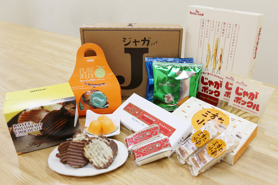 ポテトチップスやじゃがポックルでおなじみの<カルビー千歳工場>の見学もできる じゃがポックル