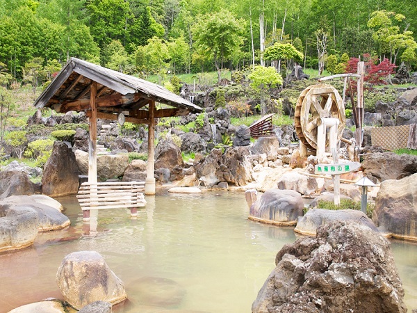 広さが自慢の温泉大露天風呂 豊平峡温泉