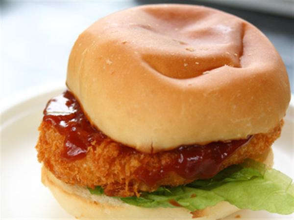 北海道男爵いものサクサクコロッケバーガー