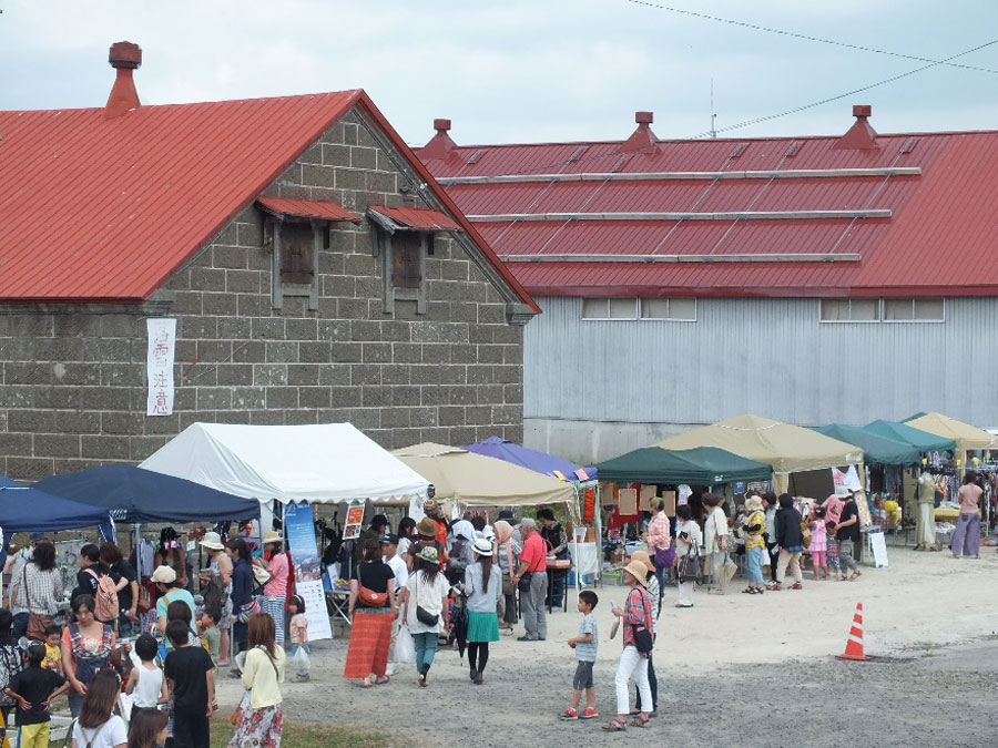 会場の「ニセコ中央倉庫群」に、ニセコエリアの多彩な魅力が集結する