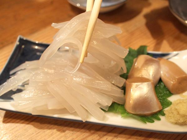 歯ごたえと透明感+旨みの”イカ刺し” ”イカ刺し”