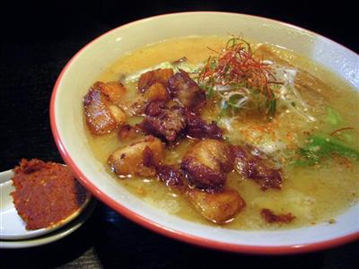 お好みで調整できる辛味噌が付く「味噌ら～めん」