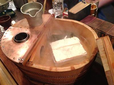 風呂でいただく湯豆腐