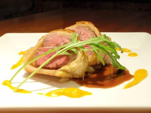 付け合わせの野菜まで美味しく頂ける一皿。 料理