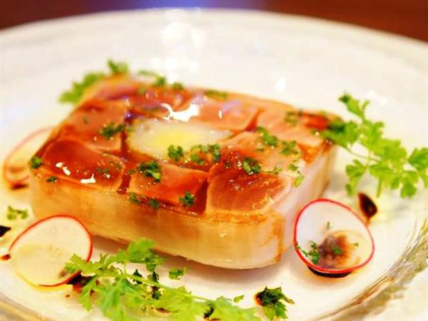 フレンチらしい美しい盛り付けの一皿 デイズキッチン創