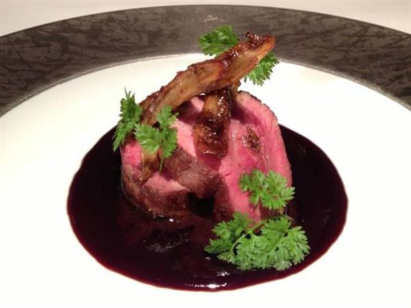 長尾シェフの技が光る「いつもの」フレンチが嬉しい一皿。 アキナガオ