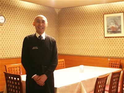 店内を仕切る西川さん