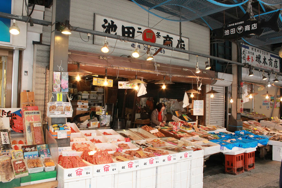 貝は産地、種類ともに豊富な品揃え