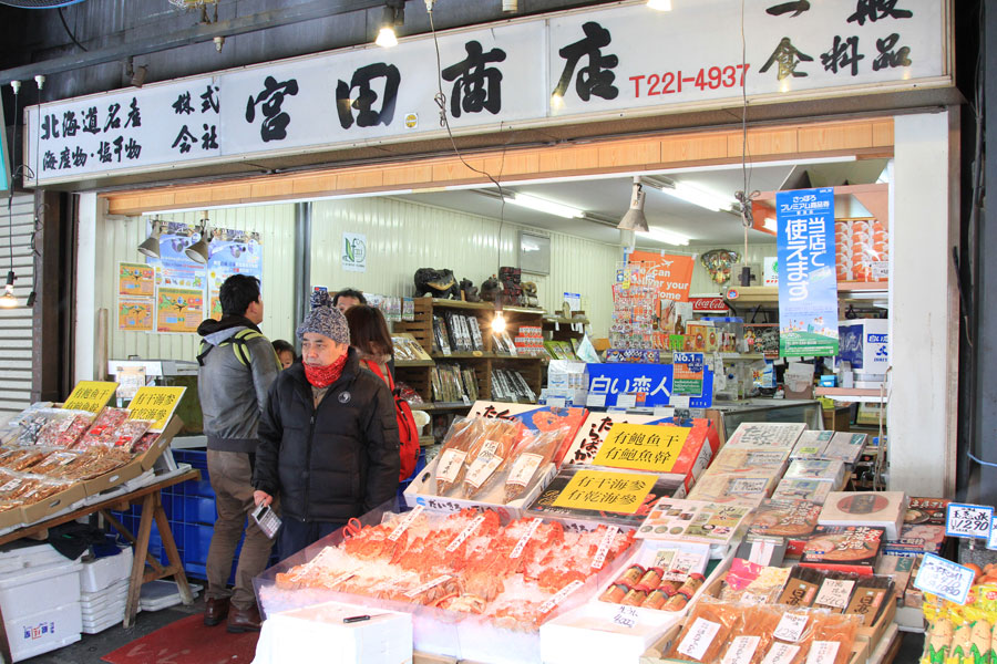 時代のニーズに対応し、品揃えも変化させてきた宮田商店