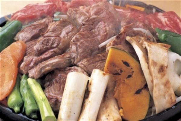 厳選した羊肉を七輪の炭火で堪能できる 雪だるま