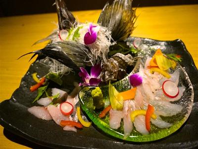 「八角の姿盛り」は希望に応じて最後に皮や骨を揚げてもらえる