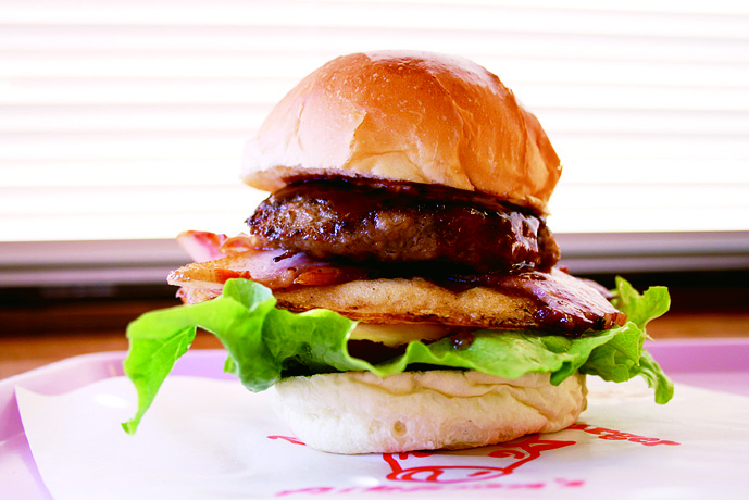 長崎和牛のパティは肉厚でジューシー 長崎和牛のパティは肉厚でジューシー