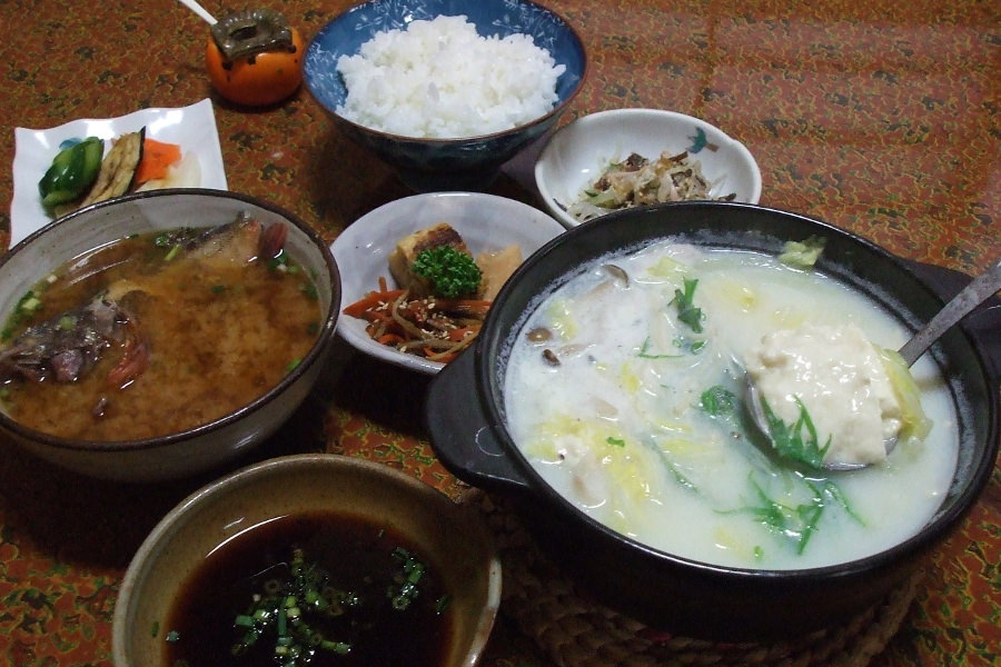 あらかぶのみそ汁が付いた「温泉湯とうふ定食」 「温泉湯とうふ定食」