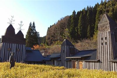 長湯温泉の人気スポット「ラムネ温泉館」