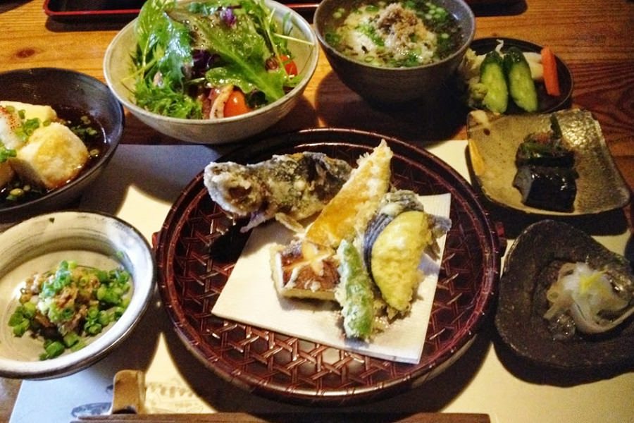 エノハの唐揚げと幻のエノハ茶漬けが魅力の「かわせみ膳」 エノハの唐揚げと幻のエノハ茶漬けが魅力の「かわせみ膳」