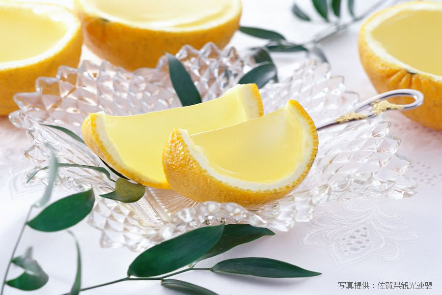 甘夏の皮を容器にしたゼリー 甘夏の皮を容器にしたゼリー