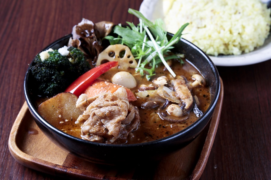 厳選素材で作る「上富良野のラベンダーポークの豚しゃぶと7種きのこの森」