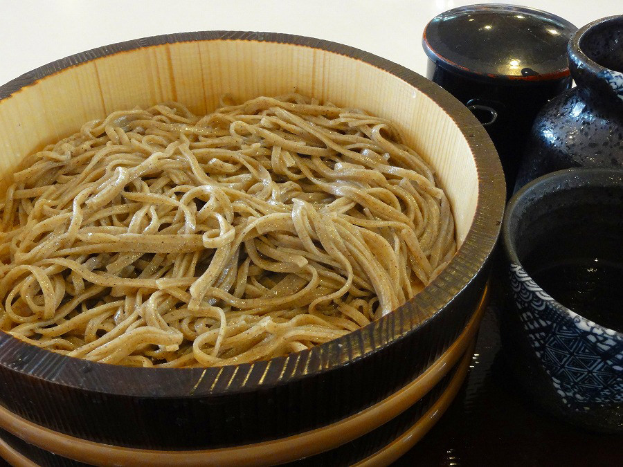 onsen食堂で提供している「おけそば」950円(税込)