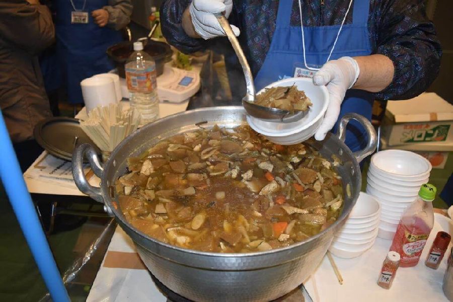 多彩な種類の鍋が一堂に会する 冬江差“美味百彩”なべまつり