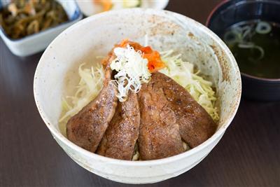 焼肉丼　1080円
