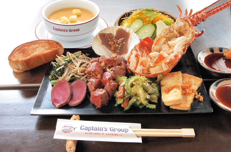 全てのコースに、沖縄食材をふんだんに使った9品の小鉢付き 全てのコースに、沖縄食材をふんだんに使った9品の小鉢付き