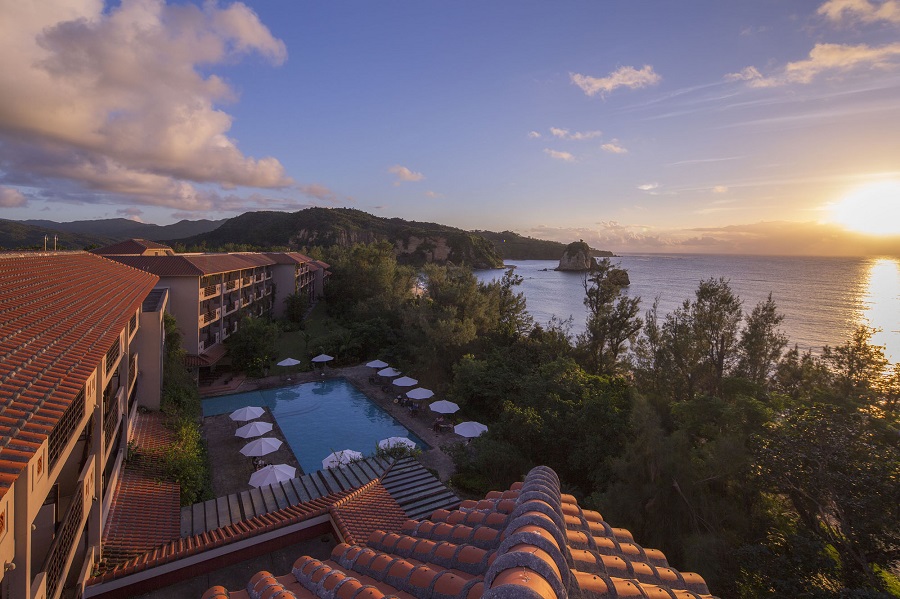 ホテル内だけでも一日ゆったりと楽しめる ホテル ニラカナイ 西表島