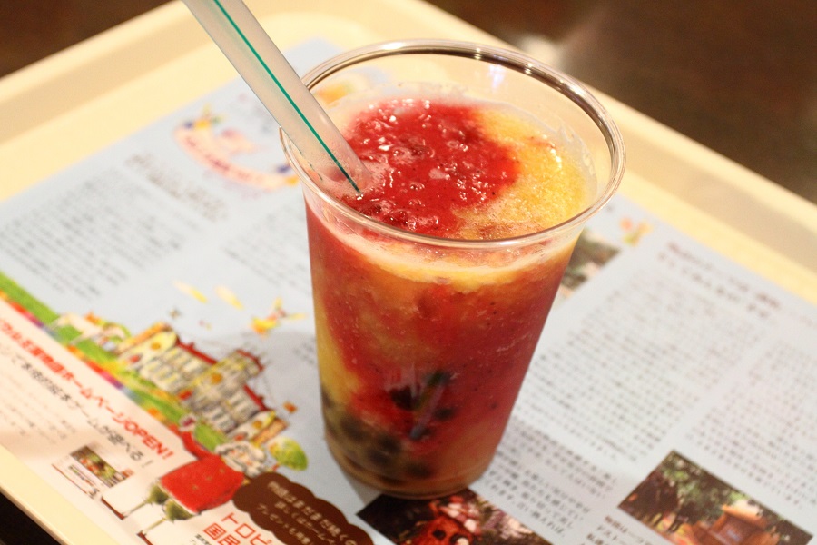 美汁果汁シリーズ。写真はミックス味 美汁果汁シリーズ。写真はミックス味