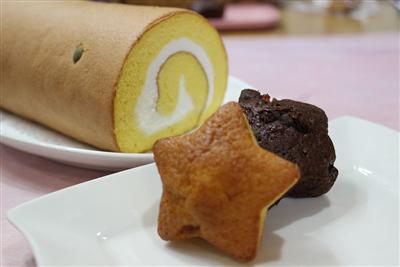 「津嘉山ロール」と「ゆめかなえぼし」。手みやげにも最適