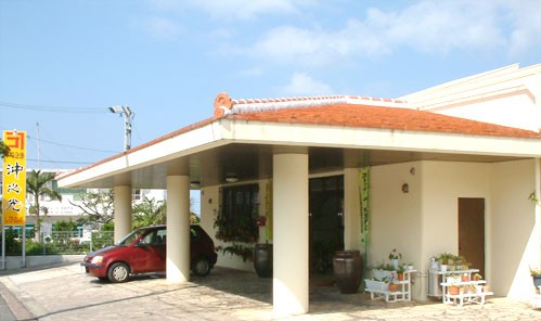 主な銘柄は、沖之光、月桃の花、2001年 主な銘柄は、沖之光、月桃の花、2001年