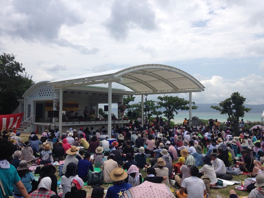 鳩間島音楽祭の様子(写真提供/竹富町観光協会) 鳩間島音楽祭の様子(写真提供/竹富町観光協会)