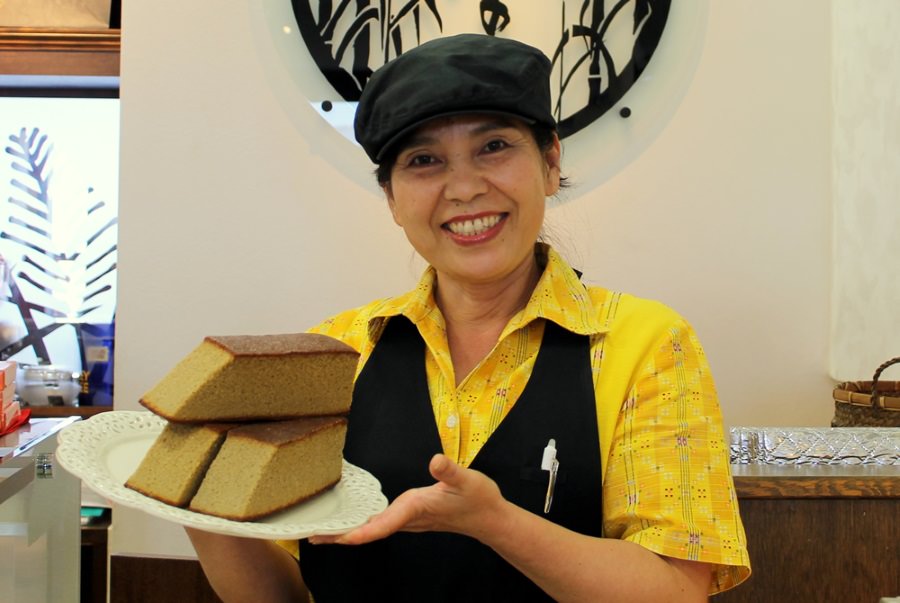 黒糖は甘さすっきりの自然な味。スタッフの温かさも愛される理由 黒糖は甘さすっきりの自然な味。スタッフの温かさも愛される理由