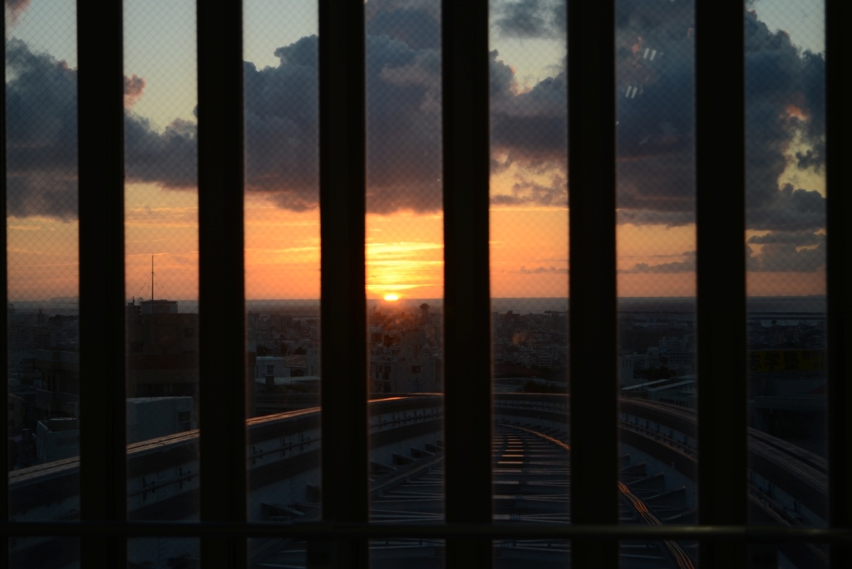 晴れた日には慶良間諸島までを眺めることができ、清々しい気持ちになる 晴れた日には慶良間諸島までを眺めることができ、清々しい気持ち