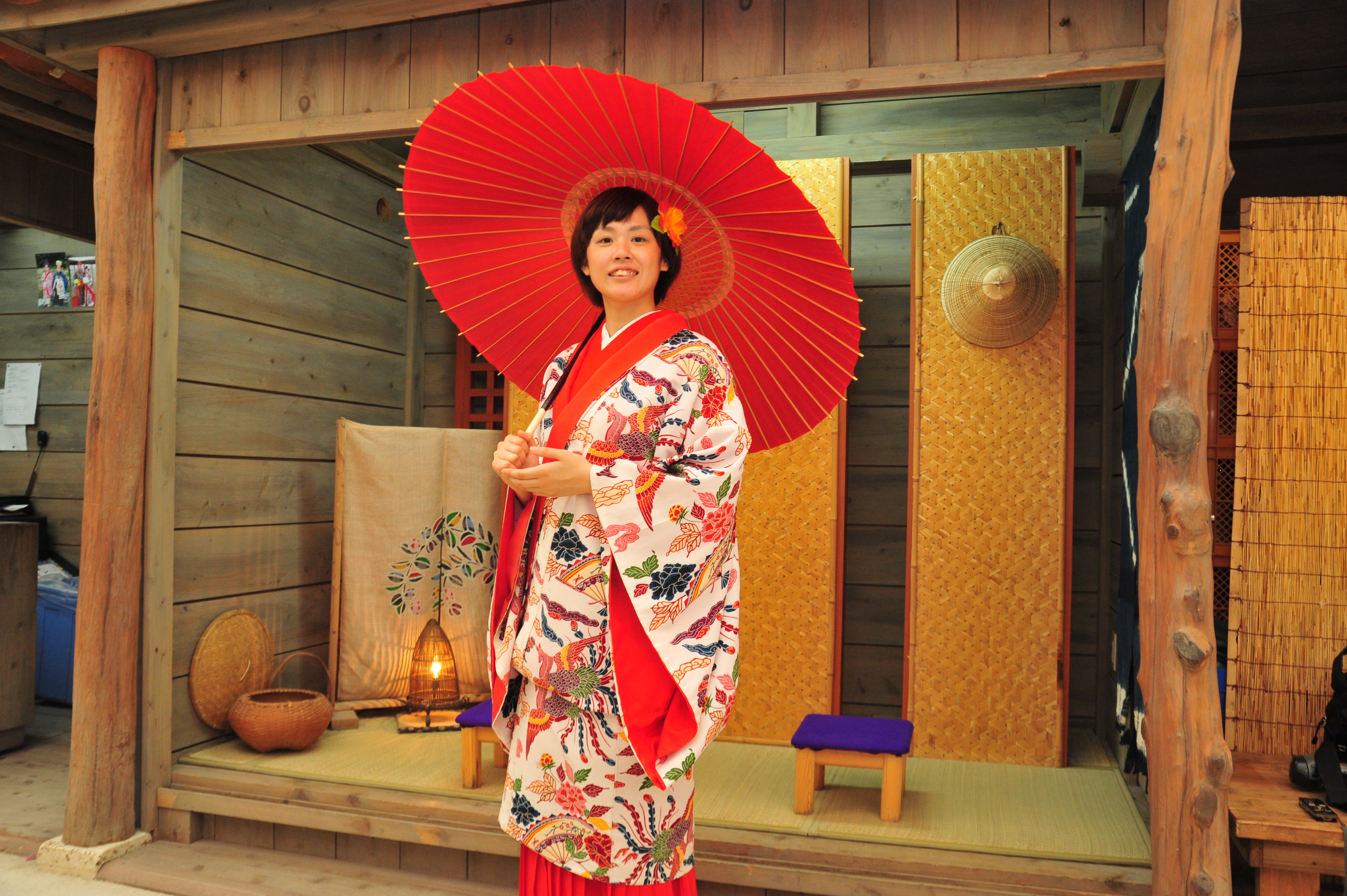 紅型は柄が明るく美しいので、着るだけで楽しくなる 紅型は柄が明るく美しいので、着るだけで楽しくなる