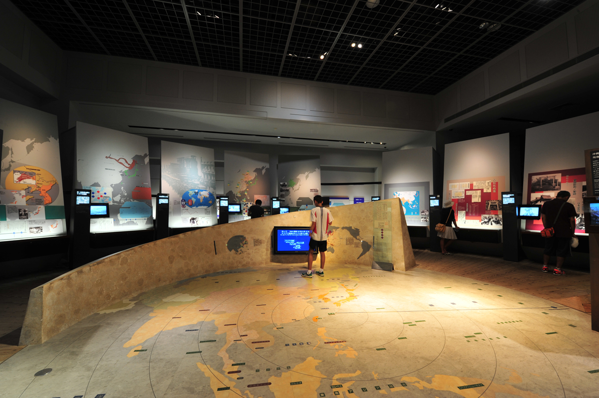 戦前から戦中についての展示 戦前から戦中についての展示