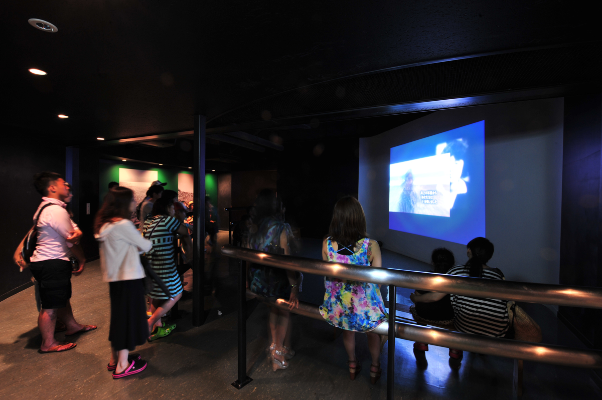 解散命令後の様子を証言する生存者の映像 解散命令後の様子を証言する生存者の映像