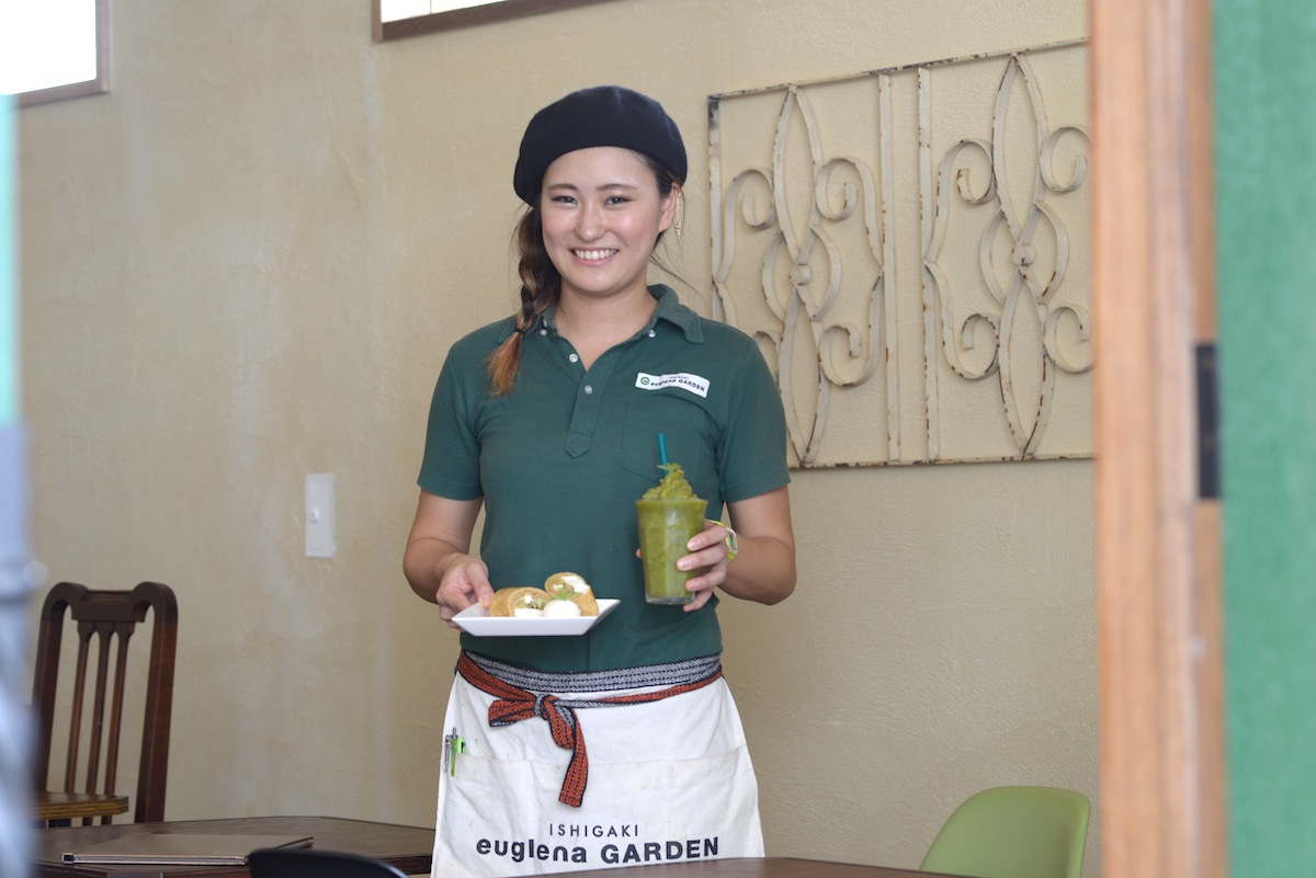 ユーグレナを使った生ポーポーとスムージー ユーグレナを使った生ポーポーとスムージー