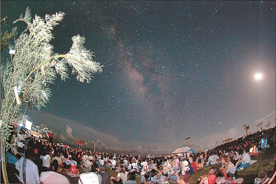 一斉にライトダウンして、美しい星空を楽しむ 一斉にライトダウンして、美しい星空を楽しむ