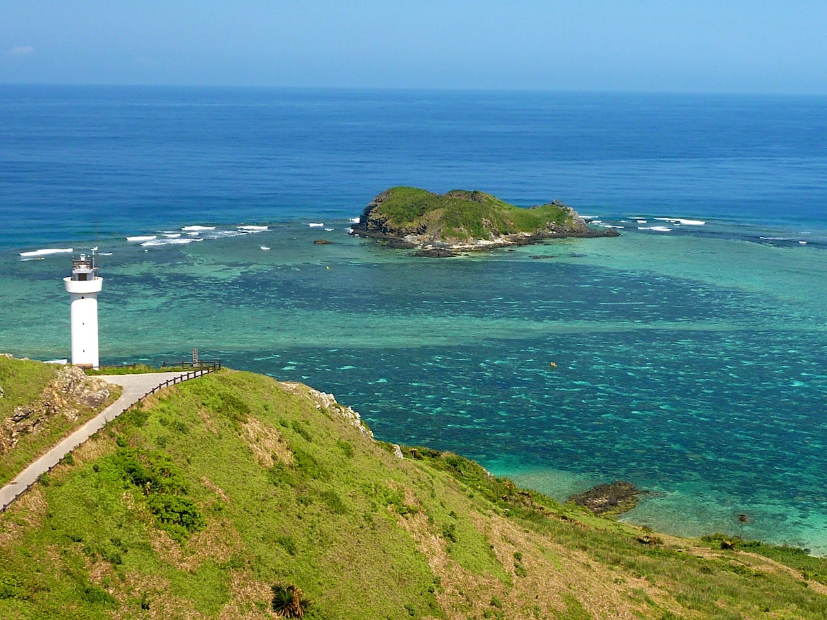 駐車場・トイレ完備。灯台の反対側に広がる景色もおすすめ 駐車場・トイレ完備。灯台の反対側に広がる景色もおすすめ