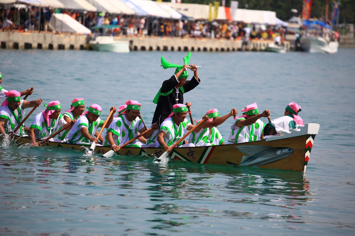 3つのムラのひとつ、中村の御願バーレーのサバニ 3つのムラのひとつ、中村の御願バーレーのサバニ