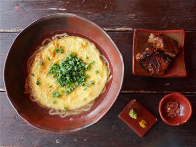 いしぐふー「炙りソーキそば」680円