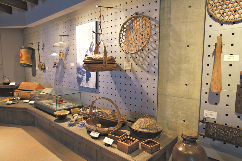 恩納村の歴史を展示資料を通して紹介 恩納村の歴史を展示資料を通して紹介