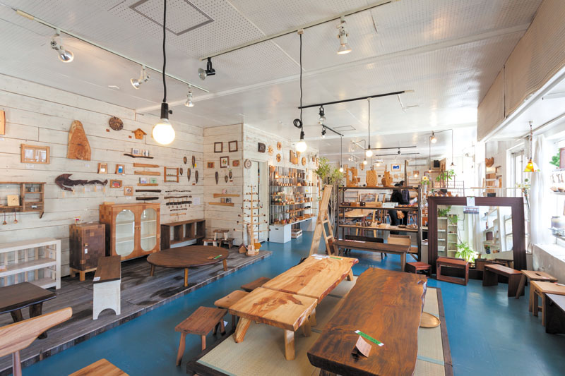 木の味わい、温もりを大切にひとつずつ手作りの家具 木の味わい、温もりを大切にひとつずつ手作り