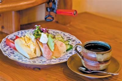 豆はもちろん注ぎ方にもこだわる珈琲専門店