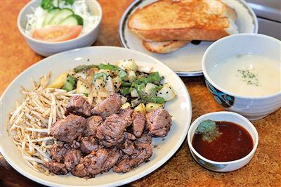 著名人も多く訪れる人気店
