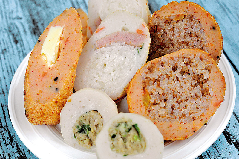 いつでも揚げたてでアツアツのかまぼこ いつでも揚げたてでアツアツのかまぼこ