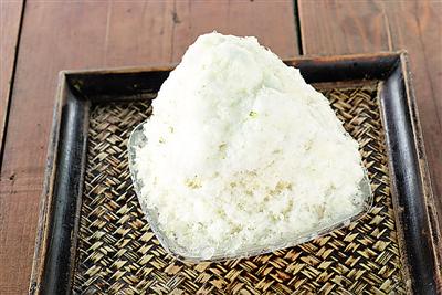 豊かな香りと爽やかな味で大人気「シークヮーサー氷り」